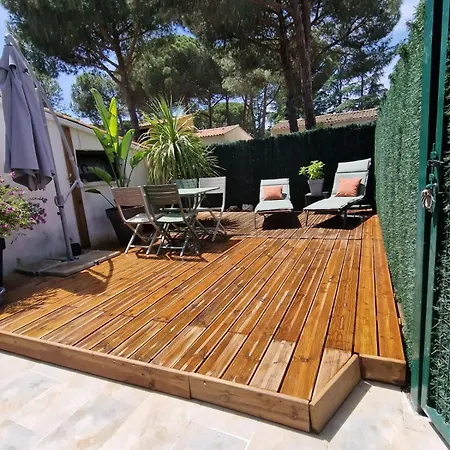 , Quartier Pinede Au Cap D'agde