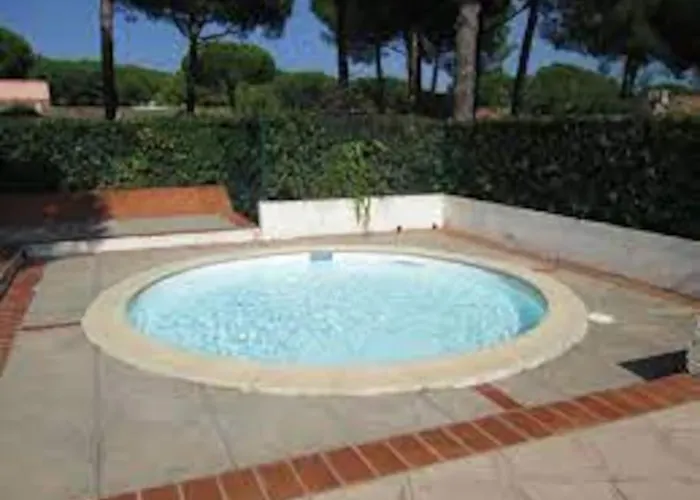 , Quartier Pinede Au Cap D'agde * אגדה