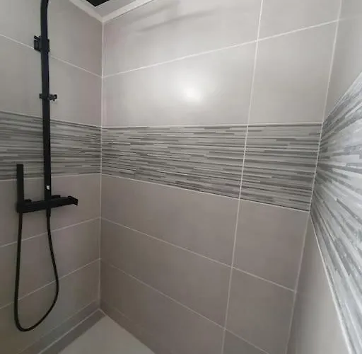 , Quartier Pinede Au Cap D'agde אגדה