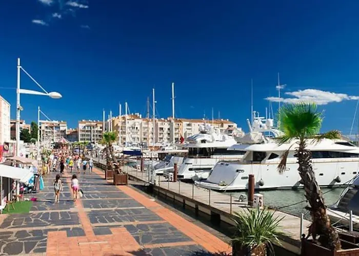 , Quartier Pinede Au Cap D'agde וילה אגדה